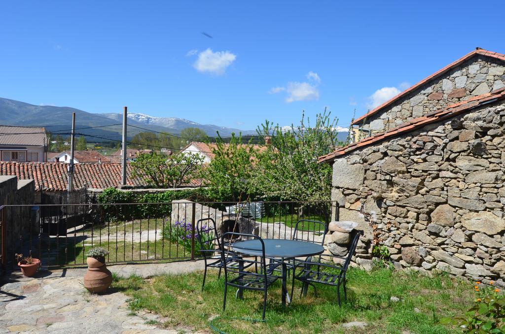 Casa Rural Almanzor Pensionat Navarredonda de Gredos Eksteriør billede