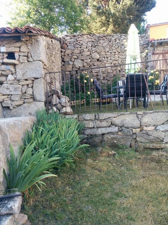 Casa Rural Almanzor Pensionat Navarredonda de Gredos Eksteriør billede