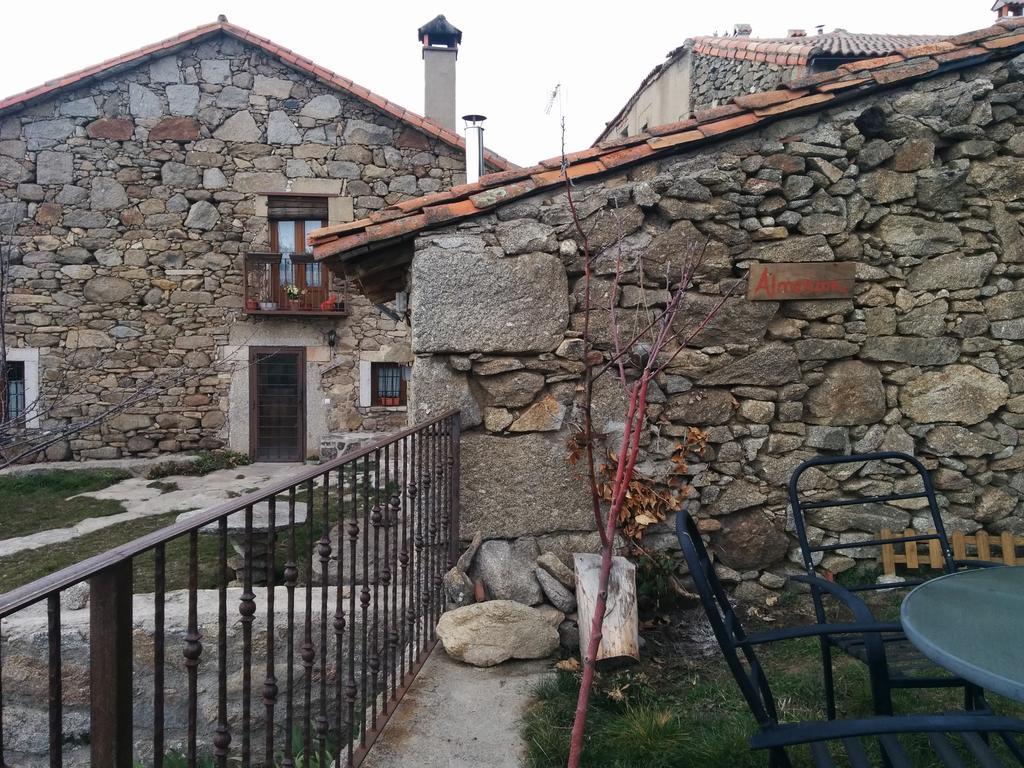 Casa Rural Almanzor Pensionat Navarredonda de Gredos Eksteriør billede